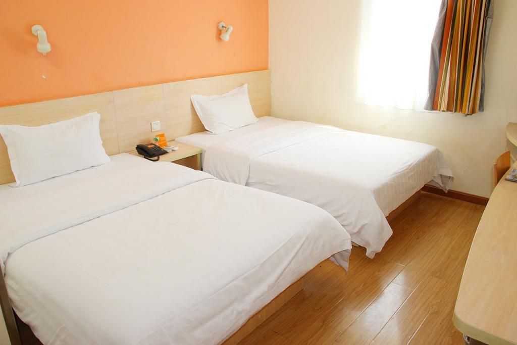 7Days Inn Chongqing Nanping Pedestrian Street Extérieur photo